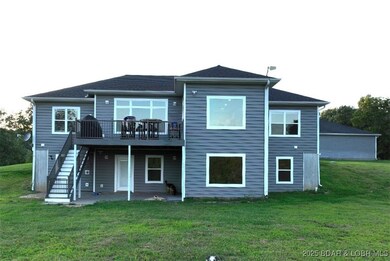 2 story 5 bedroom, gentle property