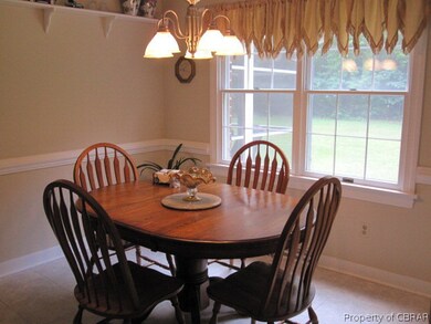 3910 Azalea Crescent, West Point, VA 23181 - photo 7