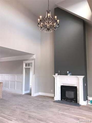 Vaulted family room with direct vent gas fireplace