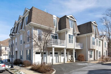 712 Abby Rd Middletown NJ-large-002-2-4M