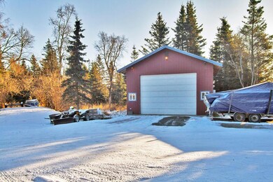 670 square foot shop