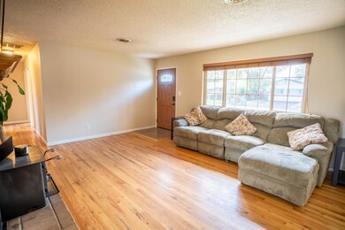 2101 Deerfield Ave, Redding, CA 96002 - photo 4
