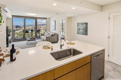 Sky Ala Moana unit 3906, Honolulu, HI 96814 - photo 6