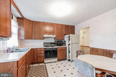 1018 Johnsville Rd, Sykesville, MD 21784 - photo 7