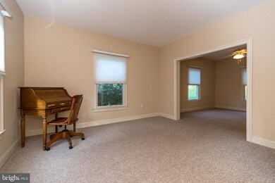 864 Neighbors Way, Perkasie, PA 18944 - photo 5