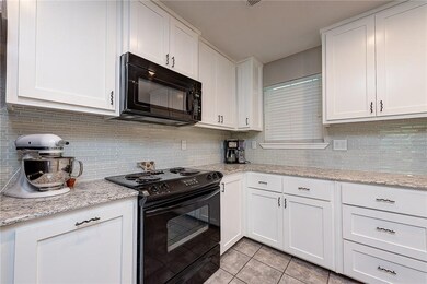 39 Valley Dr, Farmington, AR 72730