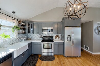 310 Whitetail Cir, Southbridge, MA 01550 - photo 6