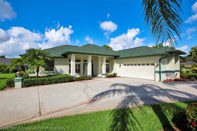 14 Meadowlake Cir N, Lake Placid, FL 33852 - photo 2