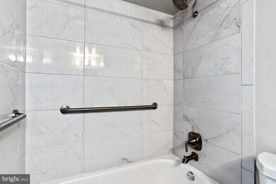 1645 Parkcrest Cir unit 100, Reston, VA 20190 - photo 5