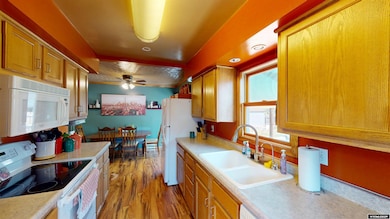 1609 Avenue F, Scottsbluff, NE 69361 - photo 5