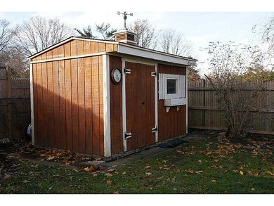 Yard/Garden. Shed