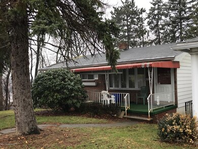 3322 Cedar Ave, Moosic, PA 18507 - photo 2