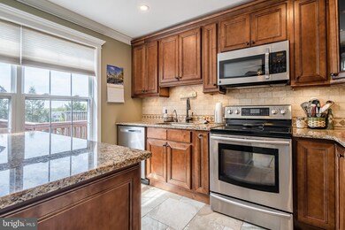 1217 Pin Oak Dr, Perkiomenville, PA 18074 - photo 6