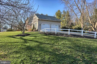 321 Highland Rd, Hershey, PA 17033 - photo 3