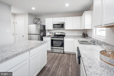 122 Crimson Ave, Taneytown, MD 21787 - photo 3