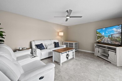 110 N Delaware Blvd unit 9B, Jupiter, FL 33458 - photo 6