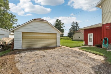 W6181 Maple St, Burnett, WI 53922 - photo 4