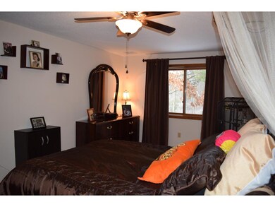 237 Stonebridge Dr unit 237, Nashua, NH 03063 - photo 5