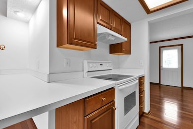 Kitchen-Soft Close Cabinets