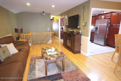95 Cotter Ave, Staten Island, NY 10306 - photo 5