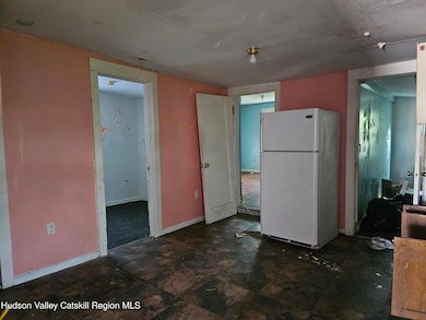 225 1/2 Columbia St, Hudson, NY 12534 - photo 3