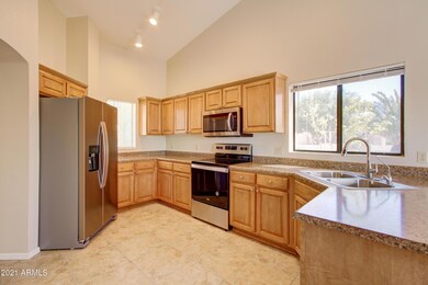004_Kitchen