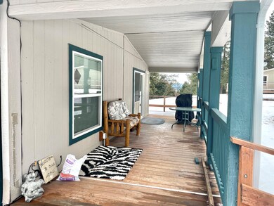 Deck on the north side