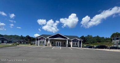 424 Circle Dr, Taylor, PA 18517 - photo 5