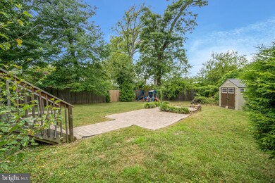 6402 Medwick Dr, Hyattsville, MD 20783 - photo 5