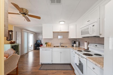 2039 Kona Dr, Holiday, FL 34691 - photo 3