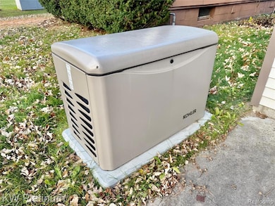 192 Pickford Rd, Kimball, MI 48074 - photo 3