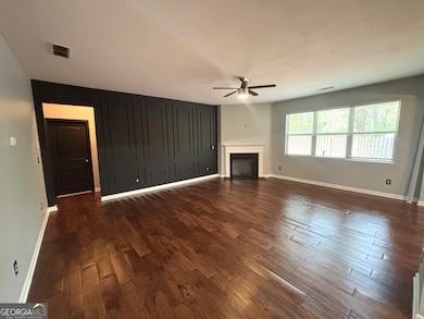 8389 Regent St, Jonesboro, GA 30238 - photo 3