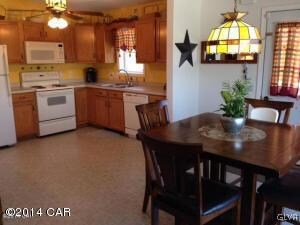 Dining to Kitchen