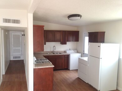 444 Mccarthy Ave, El Paso, TX 79915 - photo 5