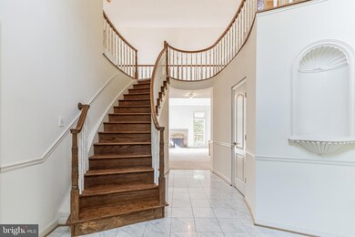 10119 Homar Pond Dr, Fairfax Station, VA 22039 - photo 5