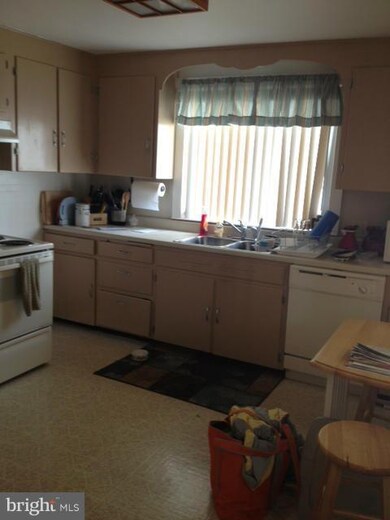 340 Lortz Ave, Chambersburg, PA 17201 - photo 6