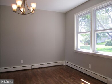 401 Heston Ave, Norristown, PA 19403 - photo 7