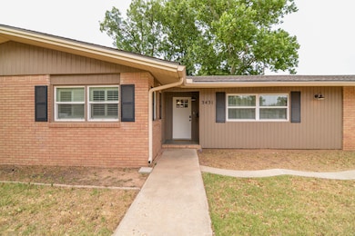 3431 54th St, Lubbock, TX 79413 - photo 2