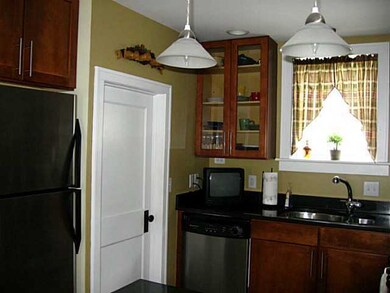 1364 Ashland Ave, Columbus, OH 43212 - photo 6