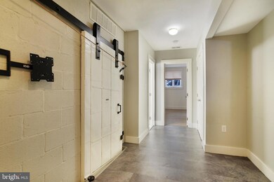 1224 N Calvert St unit B, Baltimore, MD 21202 - photo 6