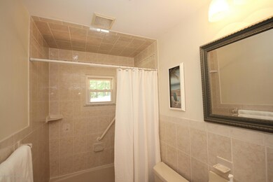 altobelli-bathroom