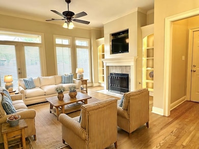 312 Sterling Oaks Ln, Collierville, TN 38017 - photo 4