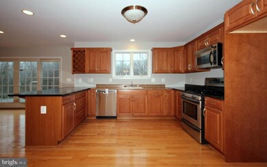 8740 Oakleigh Rd, Baltimore, MD 21234 - photo 3