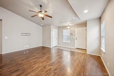 10 W Fairlane Place, Sapulpa, OK 74066 - photo 6