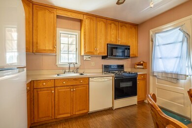 26 Wamsutta Ave, Acushnet, MA 02743 - photo 7