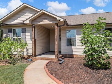 176 Summer Lady Ln, Boiling Springs, SC 29316 - photo 6