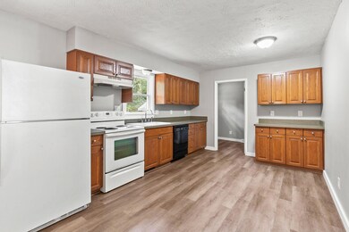 7-web-or-mls-2930 E Southeast Circle, Sp