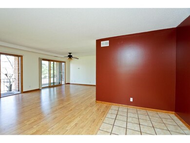 Very well maintained unit with quality paint job.
