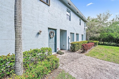 3229 Laurel Ridge Cir, Riviera Beach, FL 33404 - photo 3