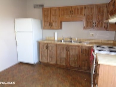 3646 N 67th Ave unit 67, Phoenix, AZ 85033 - photo 7